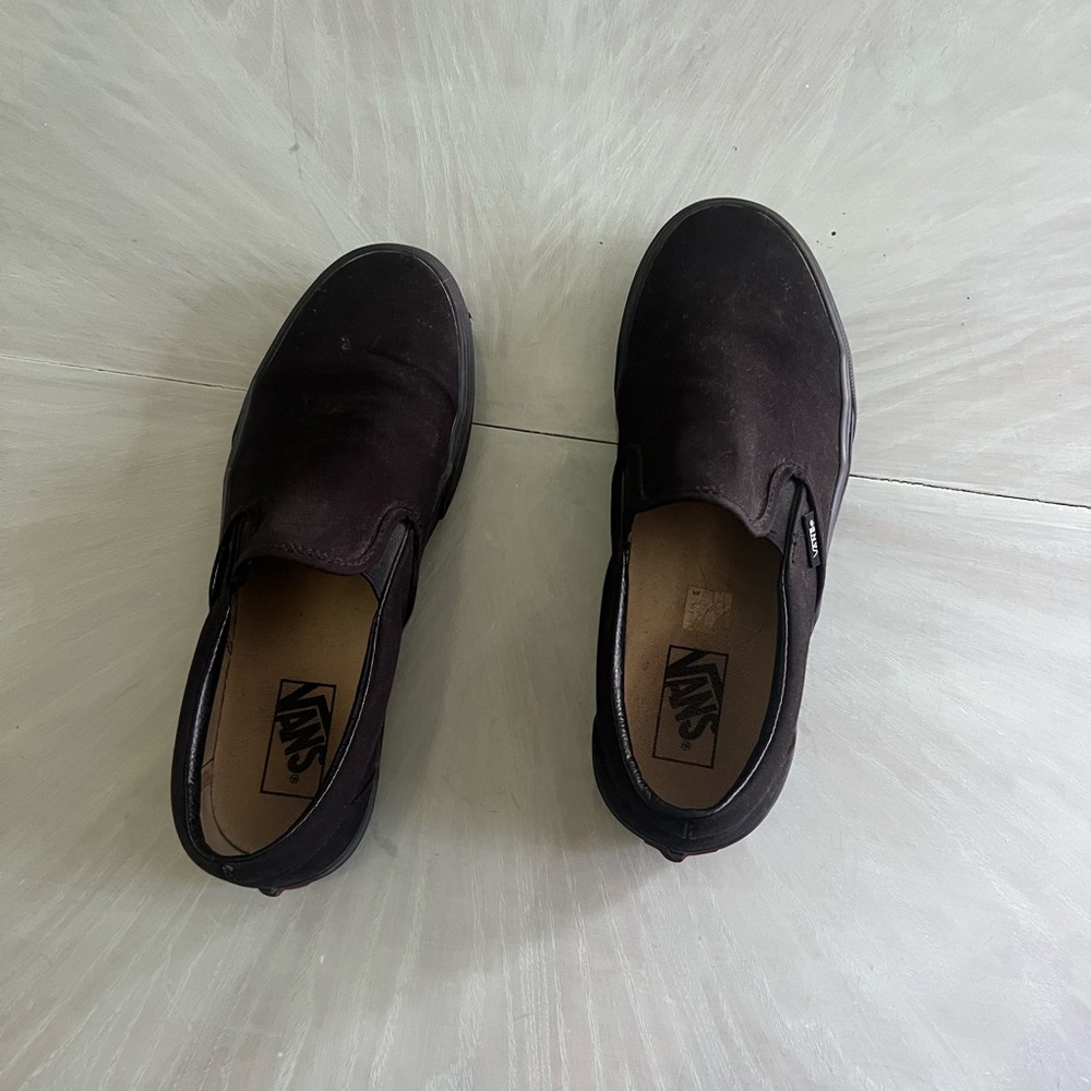 Vans Black Slip-On Sneakers Comfortable Everyday Wear